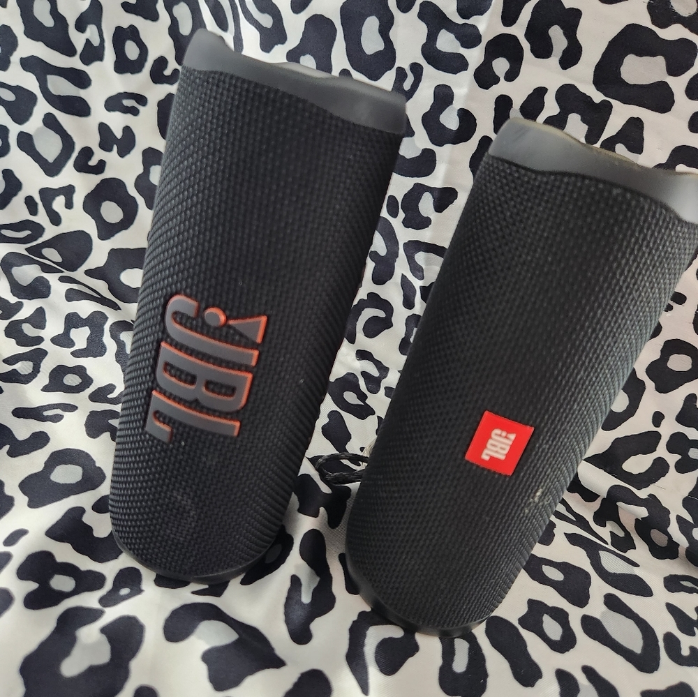 JBL FLIP 5 and FLIP 6